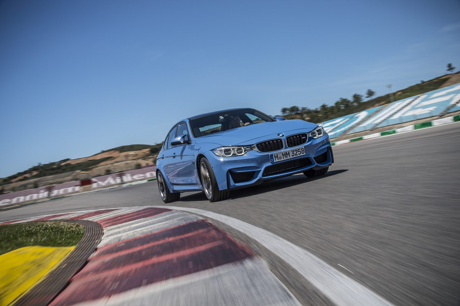 f80-m3-front-in-motion